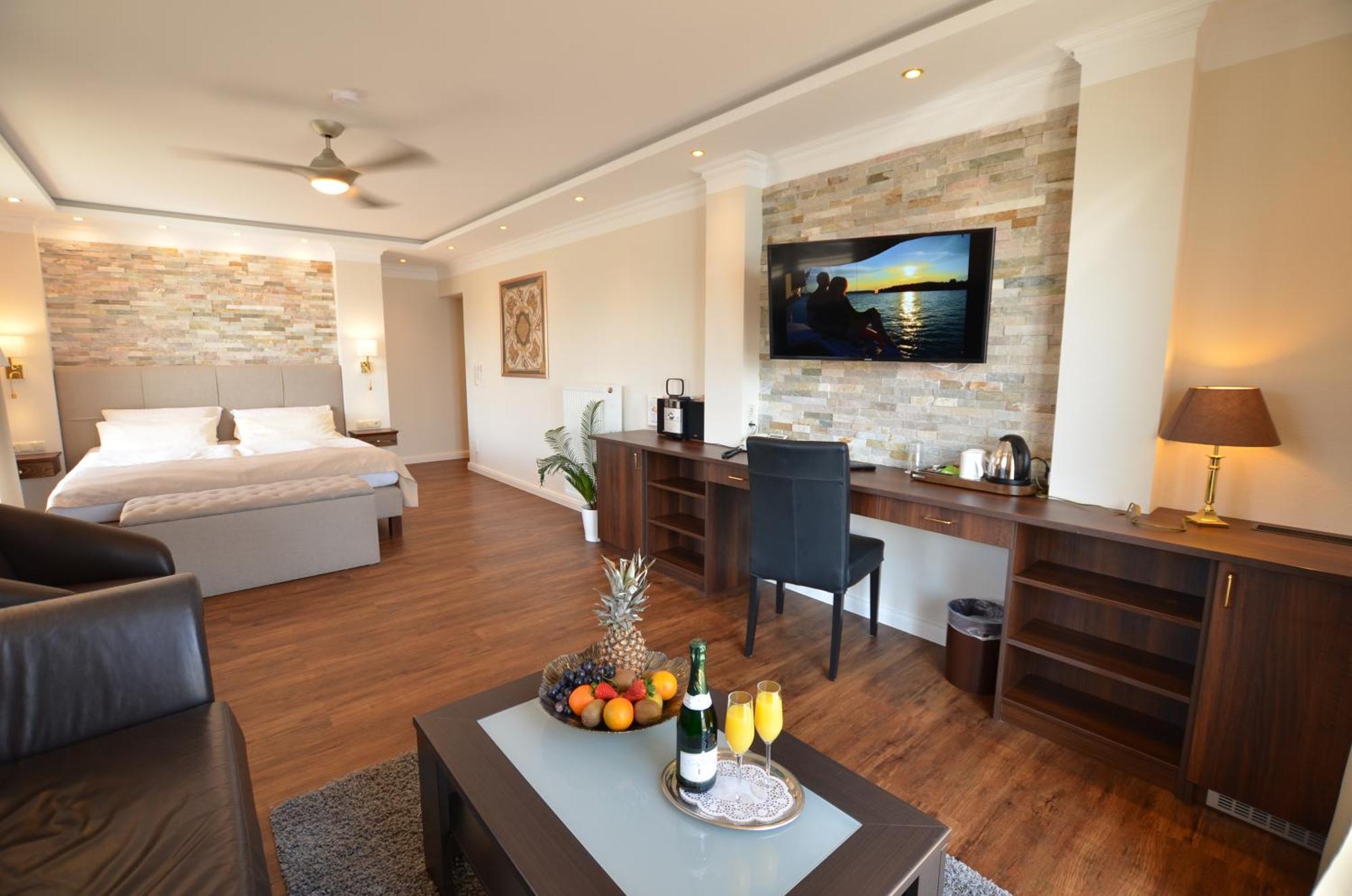 Chiemseestern Vacation & Recreation "Adults Only" Gstadt am Chiemsee Room photo